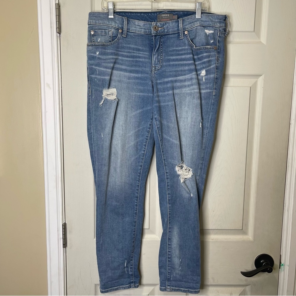 Torrid Boyfriend Straight Mid-Rise Jean Sz 10R